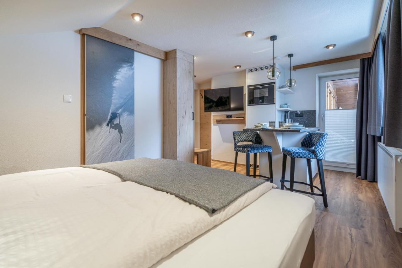Garni Oetztal Rooms & Aparts Зёльден Экстерьер фото